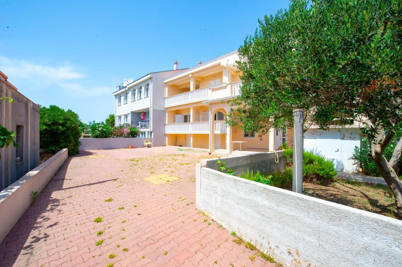 Apartments Facini Košljun المظهر الخارجي الصورة